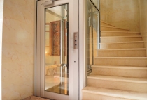 TẠI SAO THANG MÁY TẠI CÁC NƠI CÔNG CỘNG THƯỜNG LẮP GƯƠNG? TẠI SAO THANG MÁY TẠI CÁC NƠI CÔNG CỘNG THƯỜNG LẮP GƯƠNG?